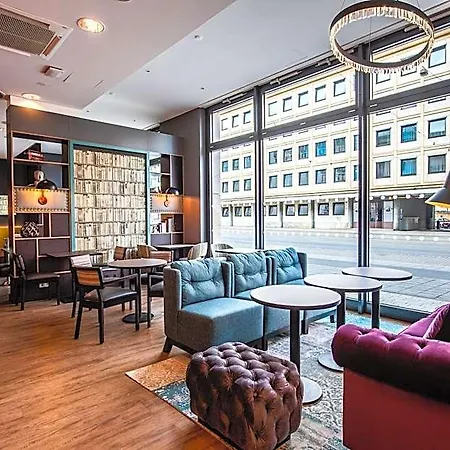 Premier Centre 3*